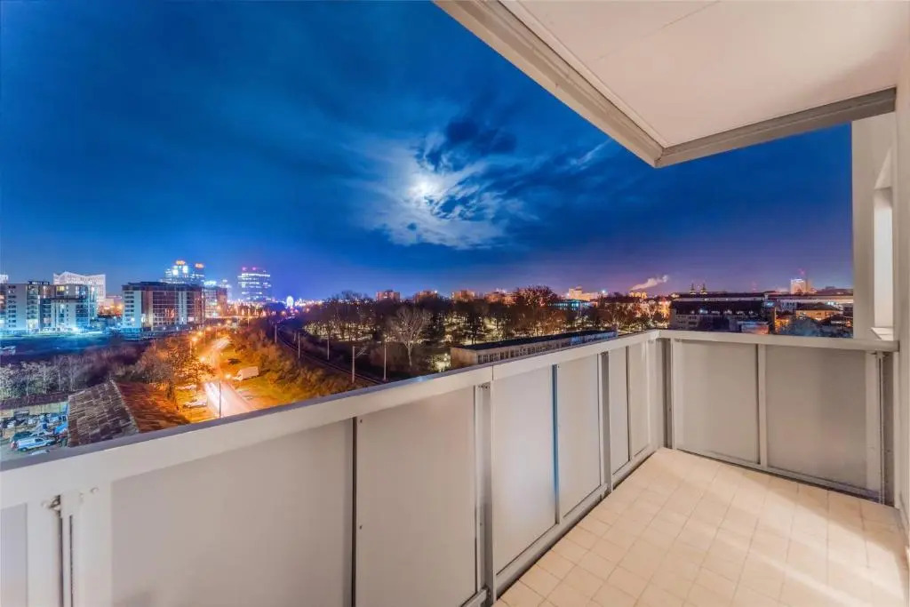 Central 700 square Fructus plaza - Eva apartment