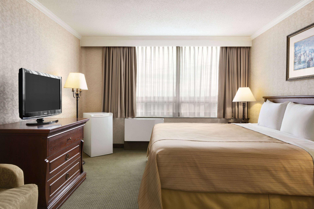 Days Inn Ottawa West