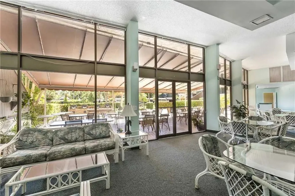 Harbor Towers Yacht & Racquet 324 - One Bedroom Condo