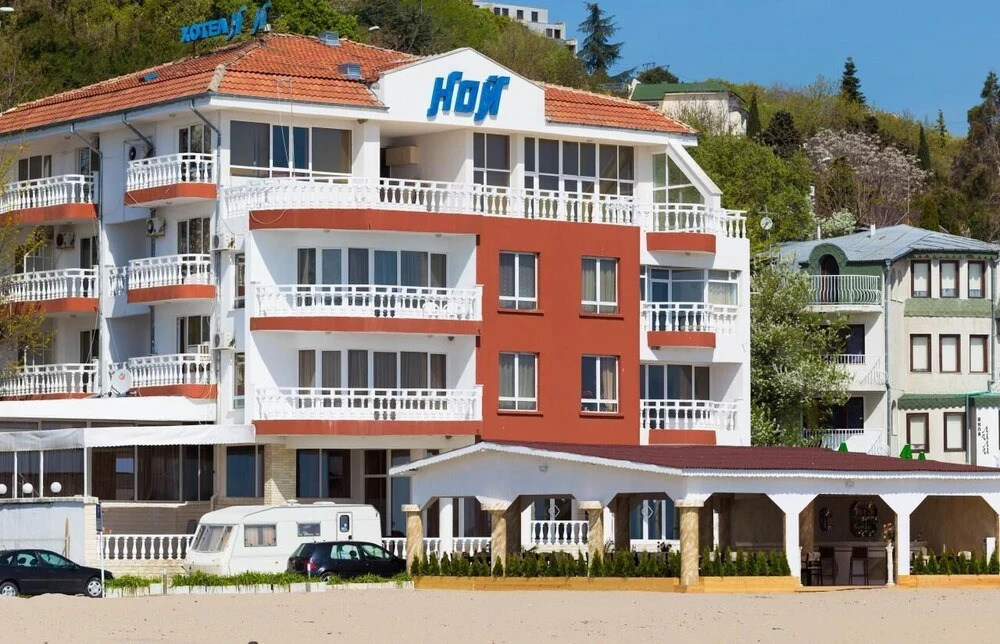 Hotel Noy