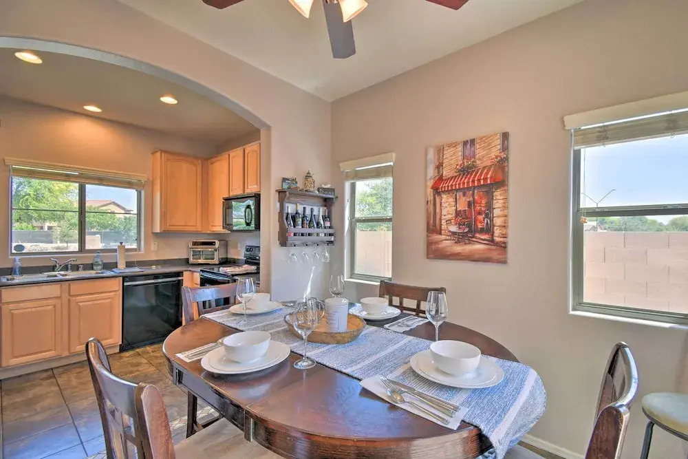 Goodyear Escape w/ Grill: Community Pool Access!