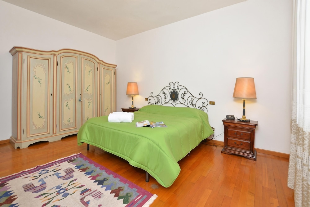 Villa Cerbaie - Happy Rentals