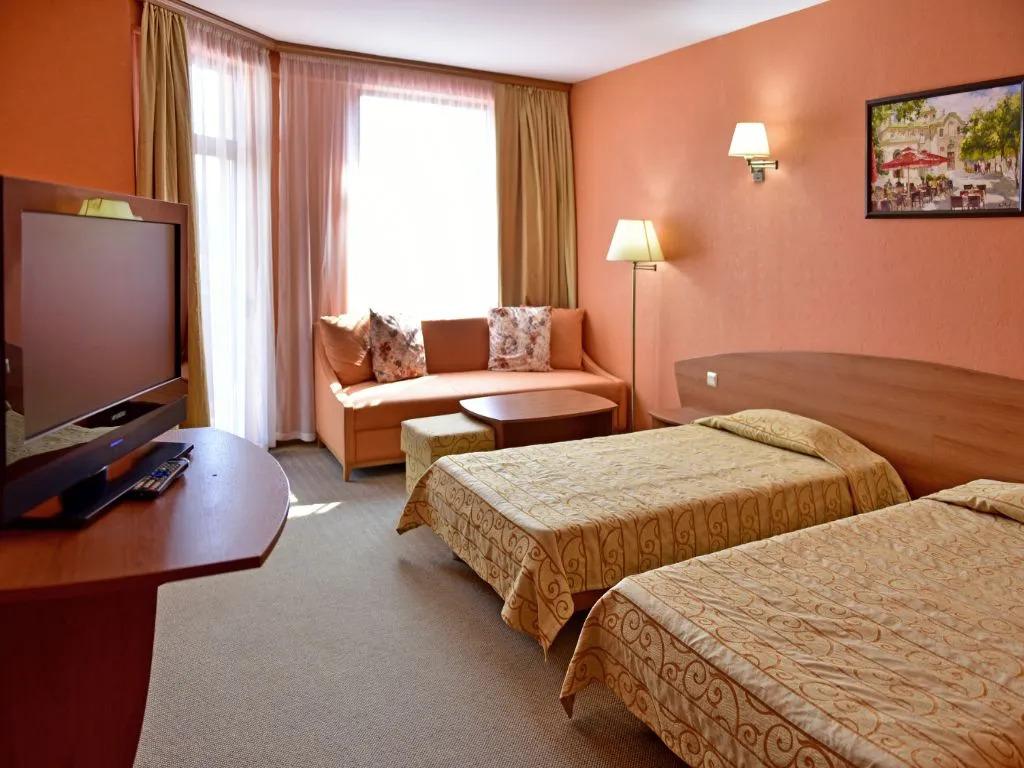 Hotel Estreya Palace
