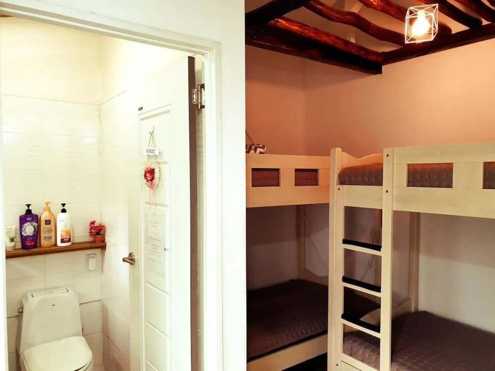 Guesthouse Party-Free Pub - Hostel