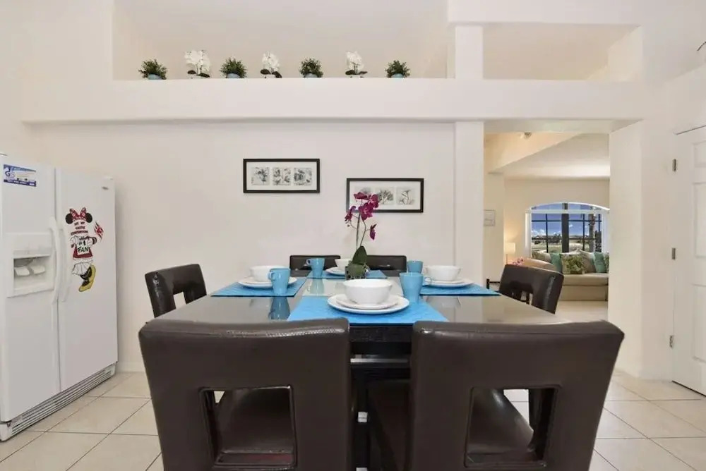 Beautiful 5 Bed Pool Game Room 5 Bedroom Home by RedAwning