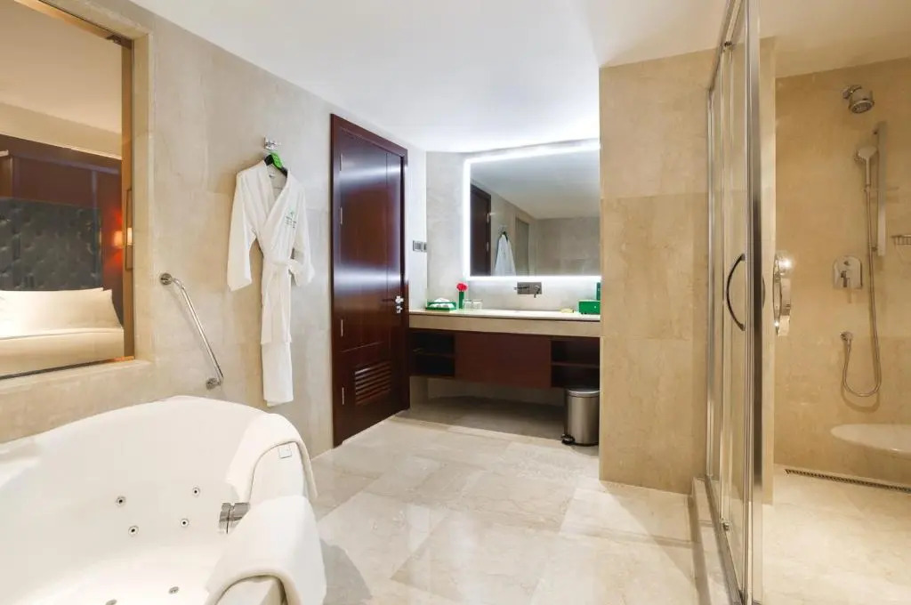 Holiday Inn Dhaka City Centre by IHG