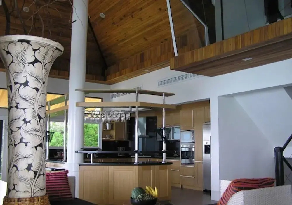 5 Bedroom Seaview Villa Tongson Bay