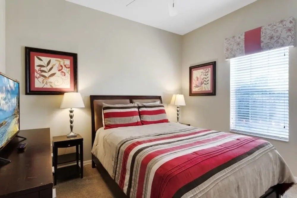 5 Bed 4 Bath Town With South Facing Pool 5 Bedroom Townhouse by RedAwning