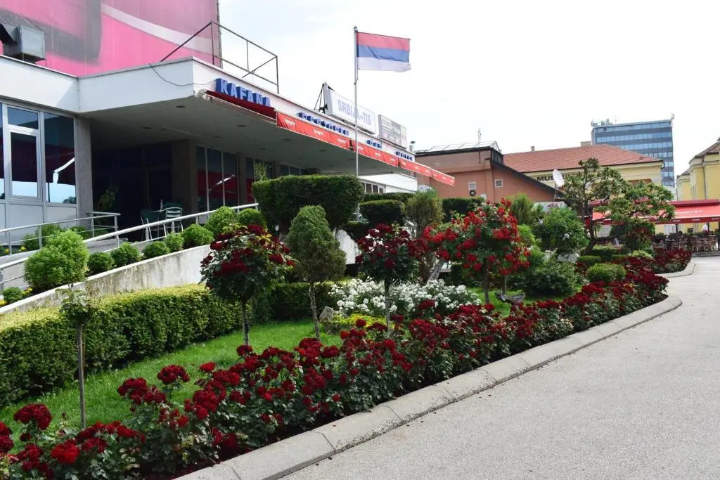 Hotel "Srbija Tis"