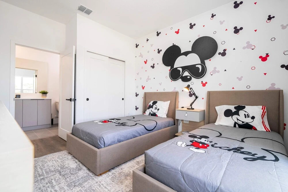 Themed Getaway Near Disney Pool Comfort