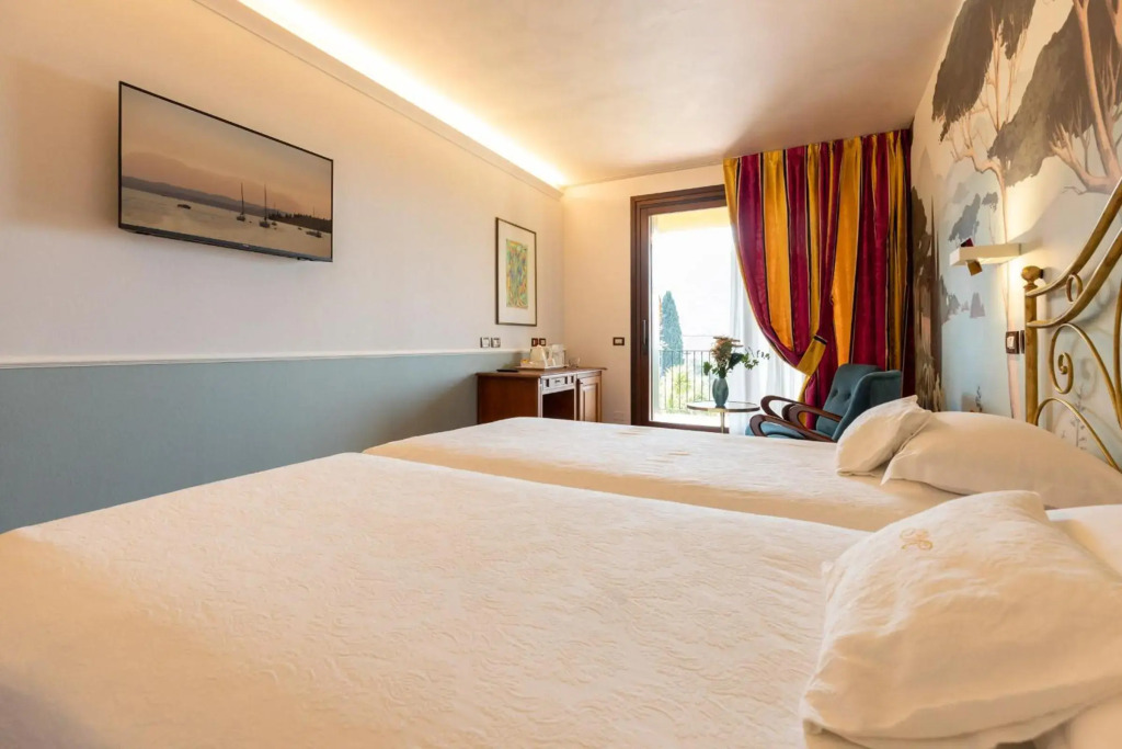Villa Madrina Lovely and Dynamic Hotel