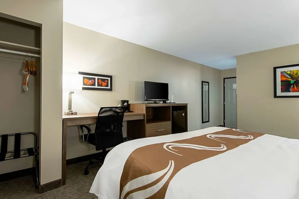 Super 8 Mishawaka/south Bend Area