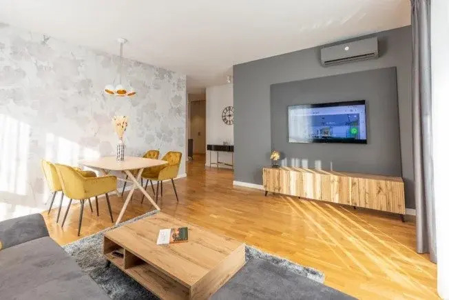 . TOFF APARTMENT LUXURIA - camere de inchiriat