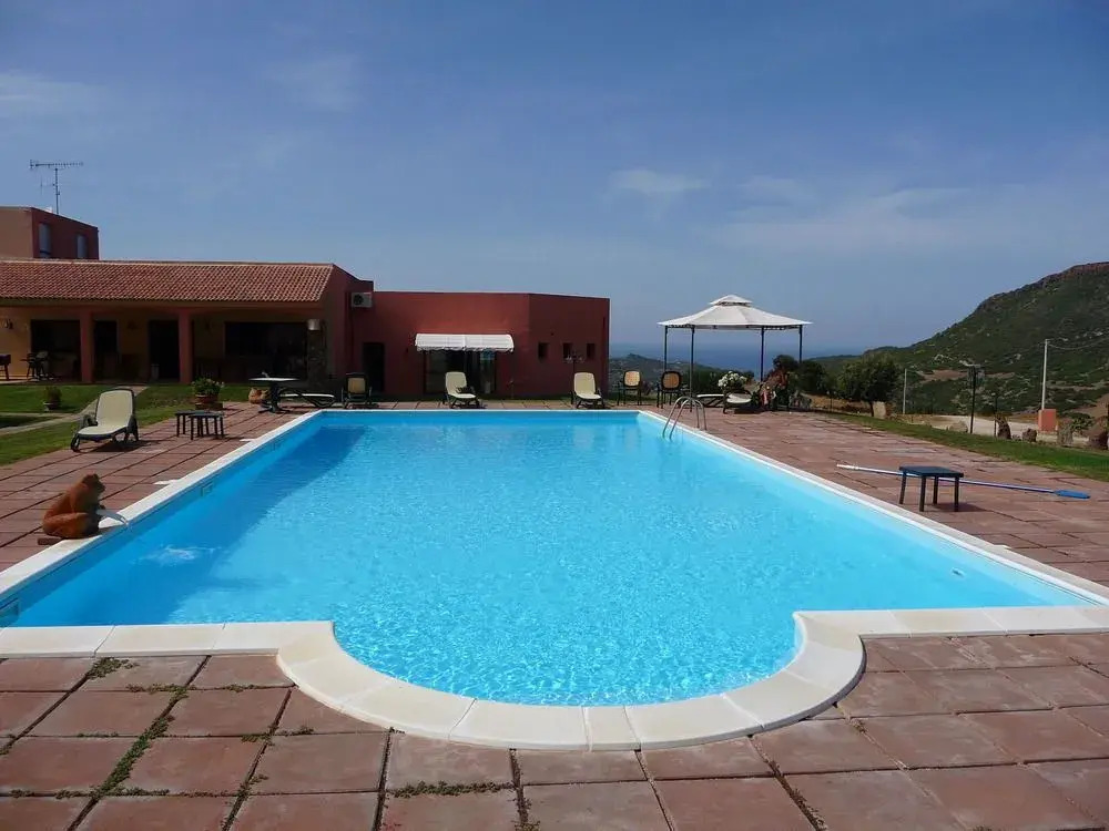 Resort Con Piscina- La Fattoria