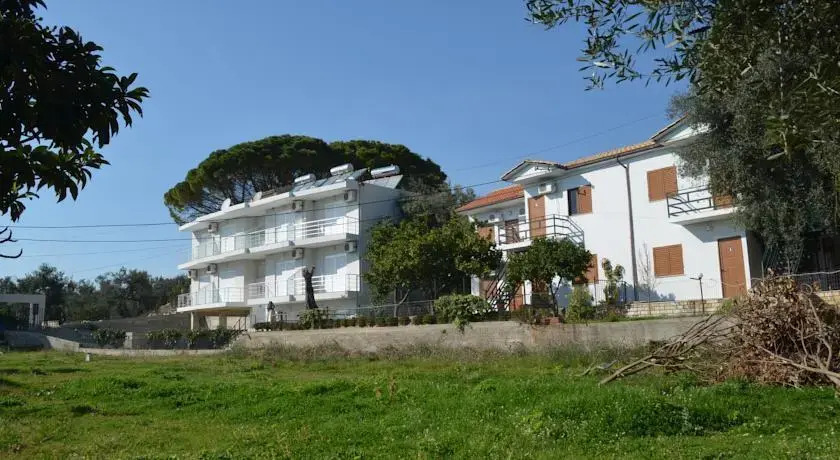Marko Apartments