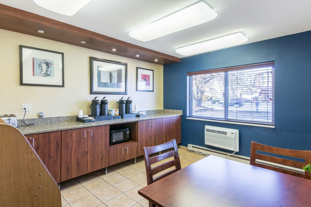 Motel 6-Eau Claire, WI