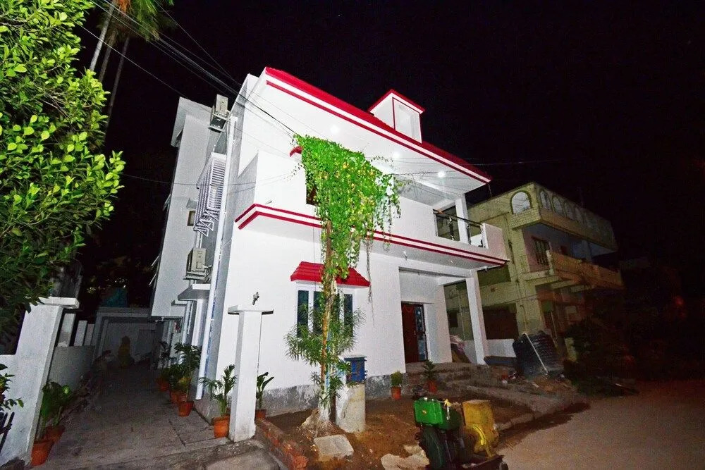 OYO 30742 Amita Guest House