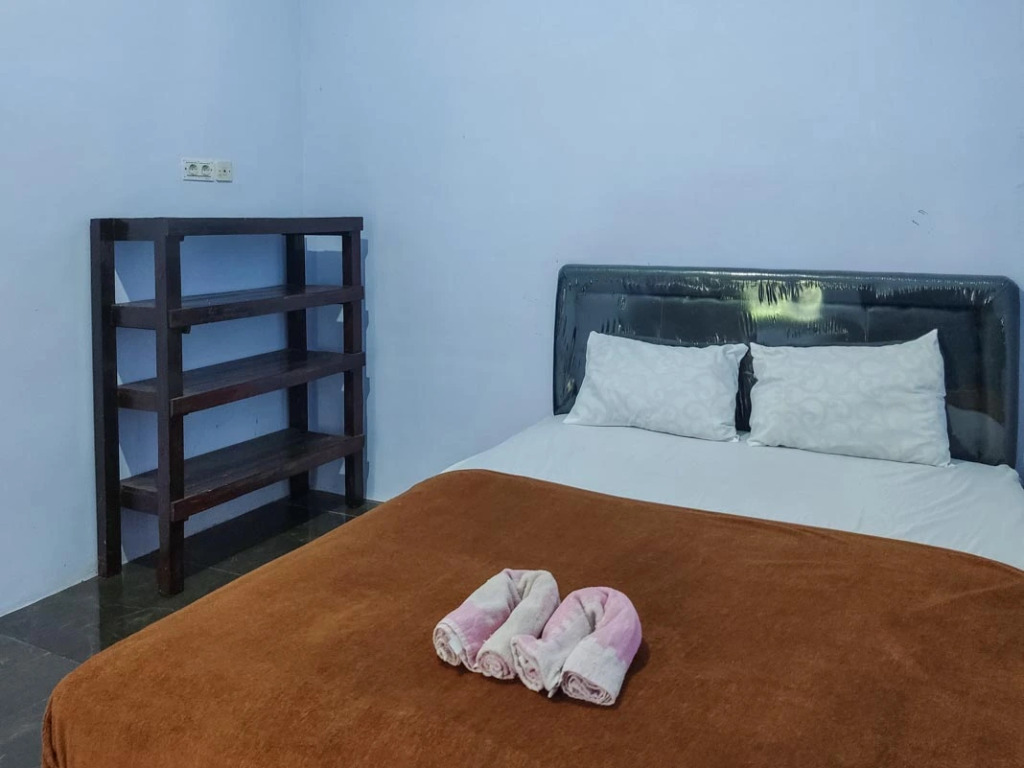 YS Homestay near Terminal Bayuangga Probolinggo