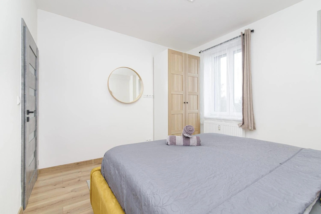 Lovely 1 Bedroom Aparment Fully Revovated