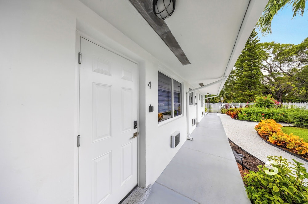 Stylish Studio Parking-Gym Near Aventura