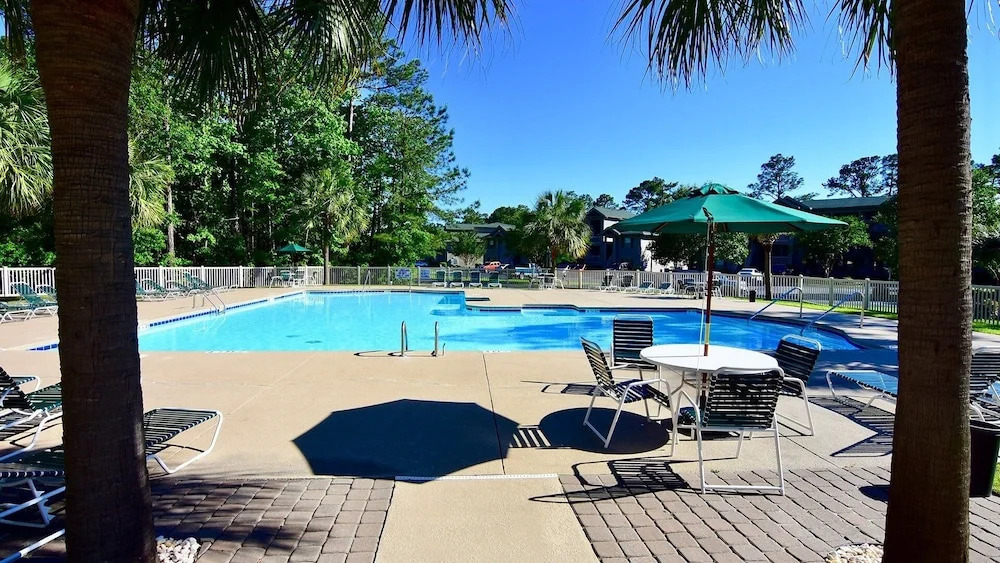10th Hole Condo- Great Golf Getaway 2 Bedroom Condo by Peace Vacations