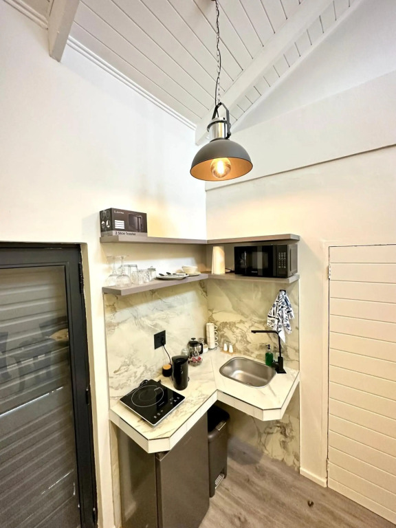 Spacube Luxury Suites and Spa