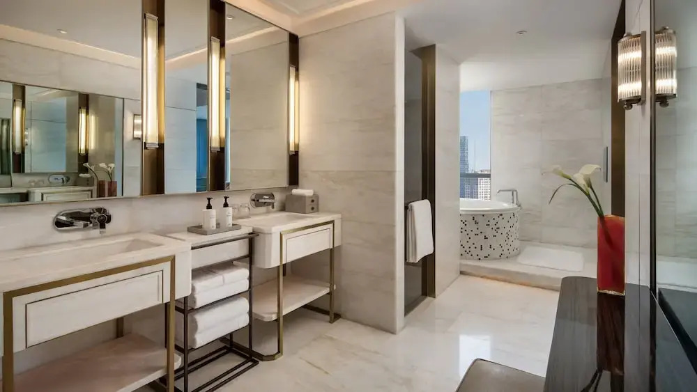 InterContinental Hotels Zhengzhou Zhengdong by IHG