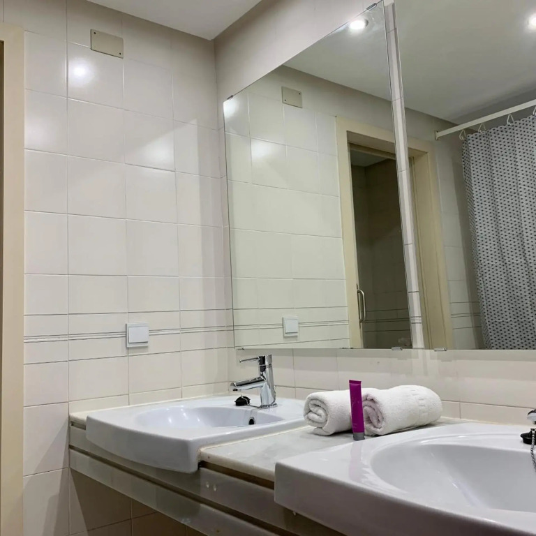 Benabola Hotel & Suites