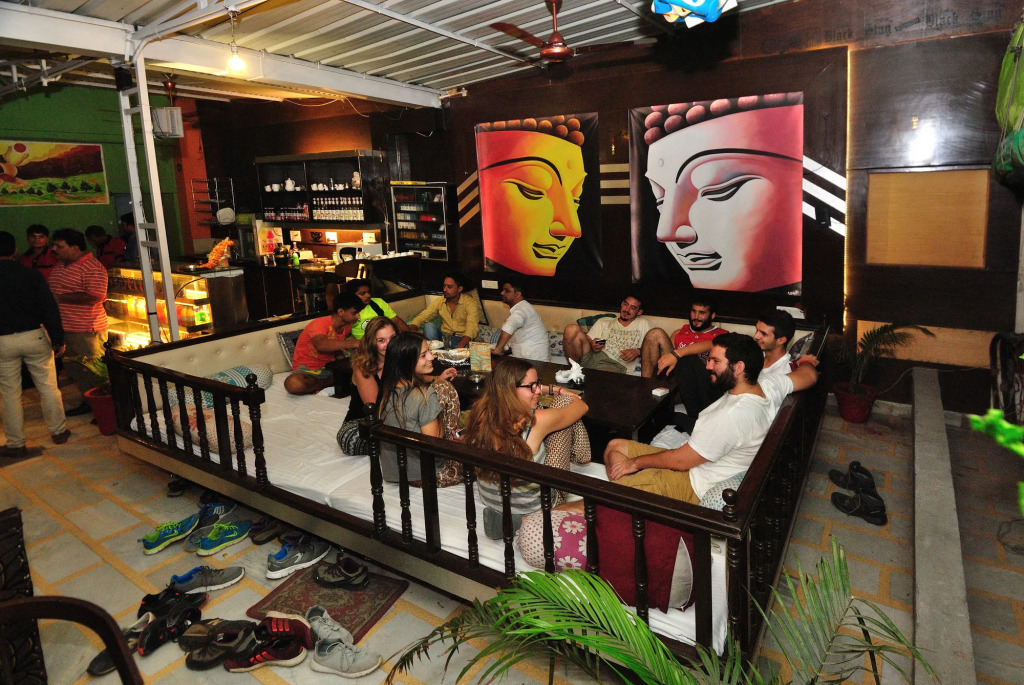 Check In Room Main Bazar