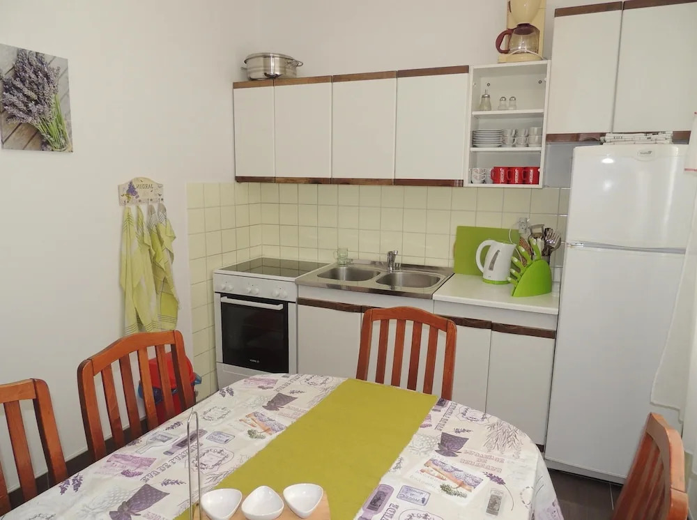Apartments Nikolina
