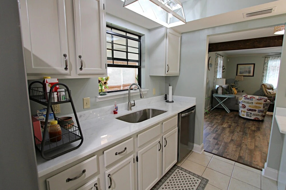 The Peaceful One 3 Bedroom Home by Redawning
