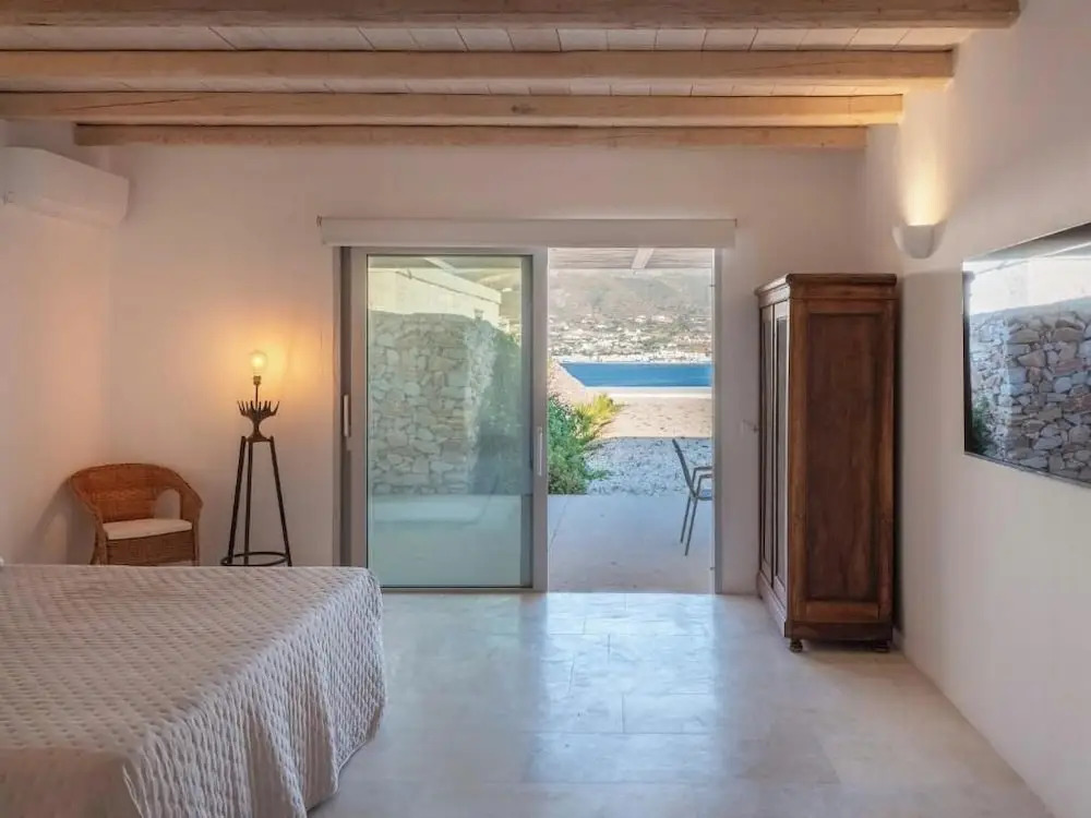 Donum Dei Seaside Suites & Villa