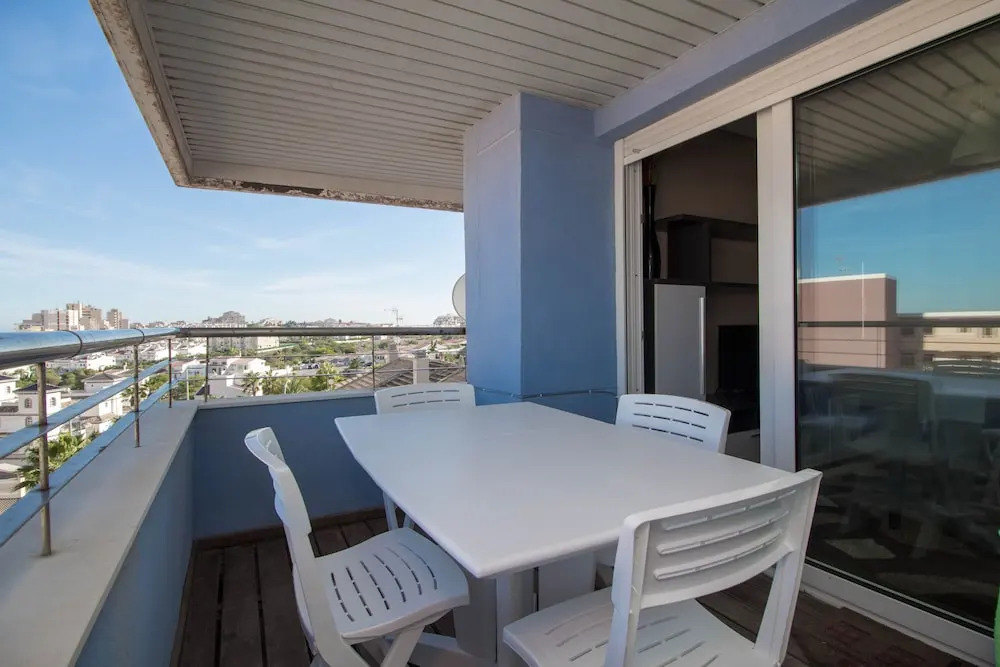 Apartment With Amazing Sea View