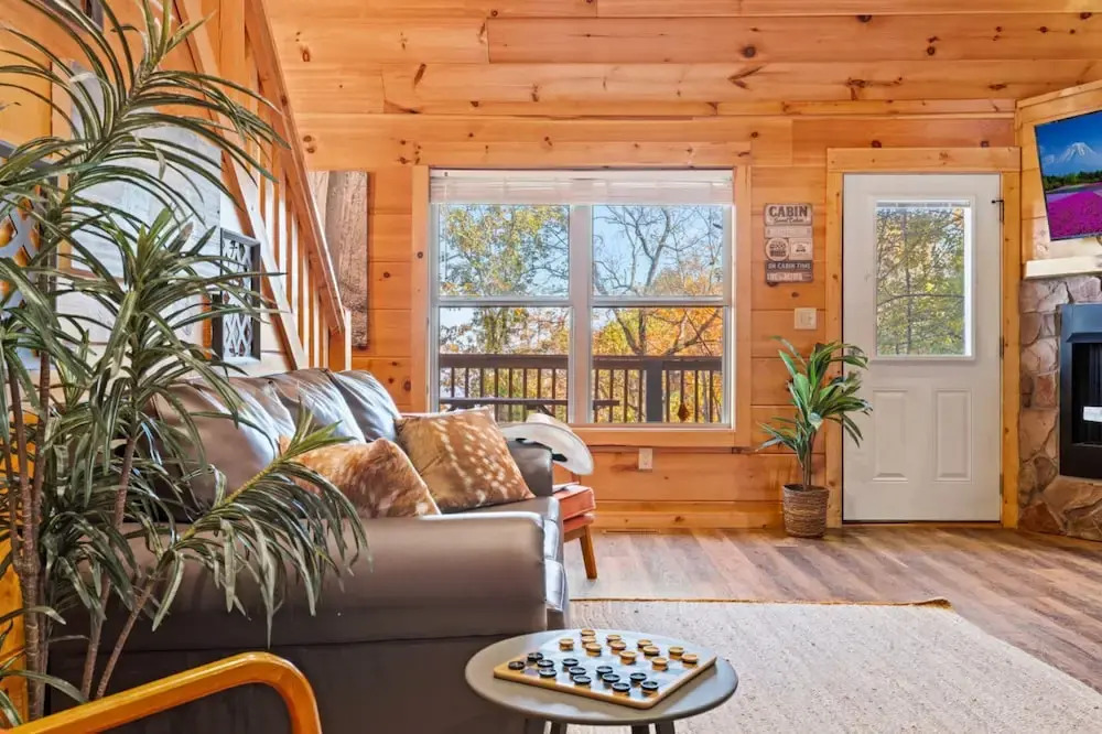 Serene Mountain Retreat by Ghosal Luxury Lodging