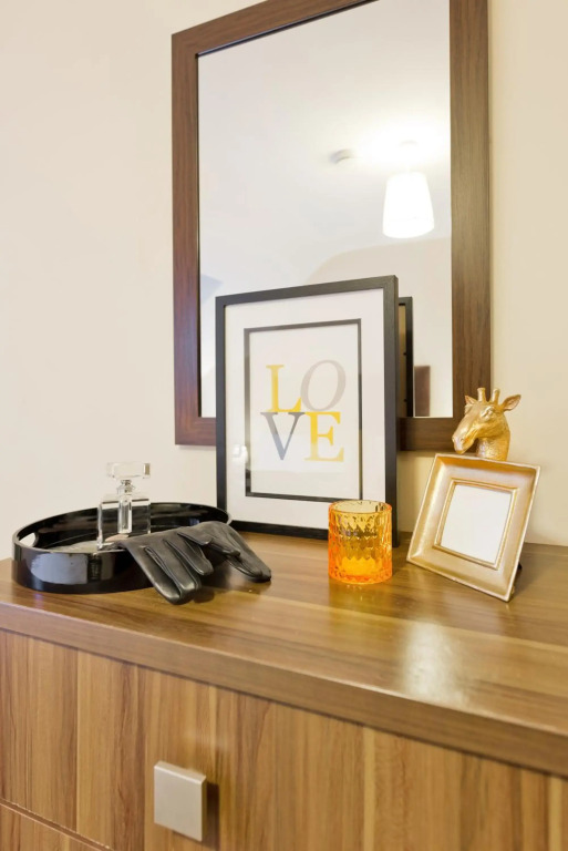 Five Lamps Suites
