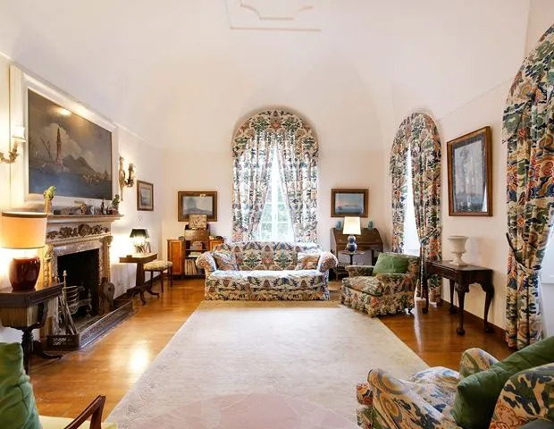 Villa Lennox