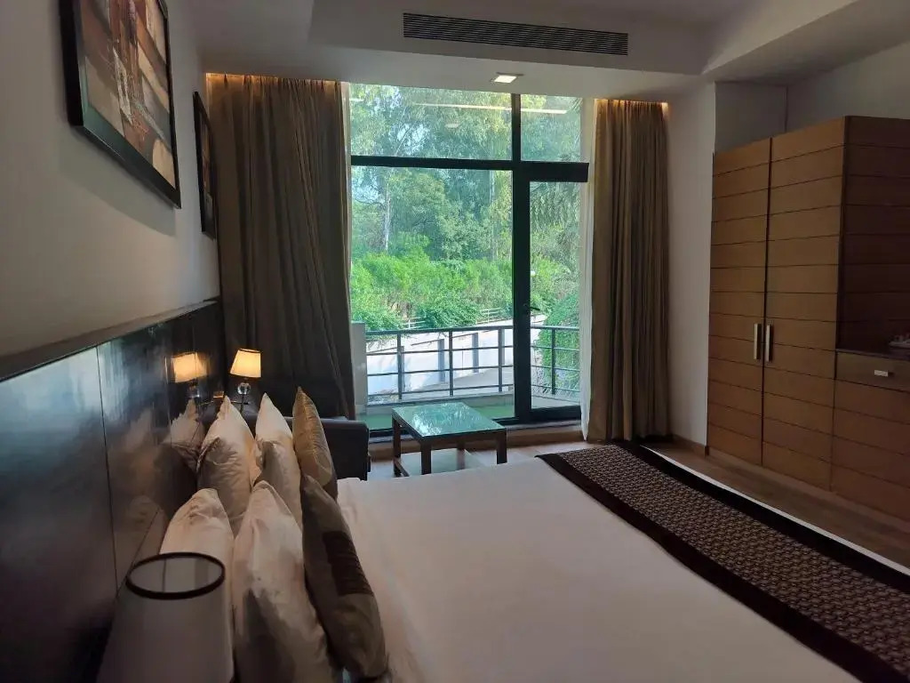 Bellanta Hotel, 7km from IGI Airport Delhi