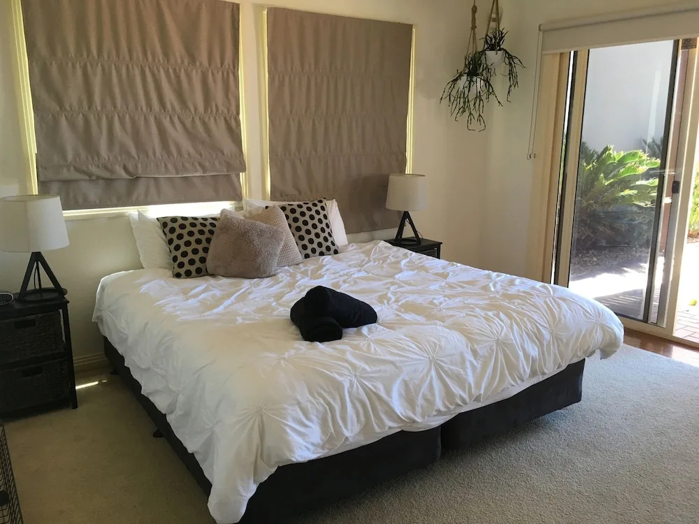 True Beachfront Family Holiday Home