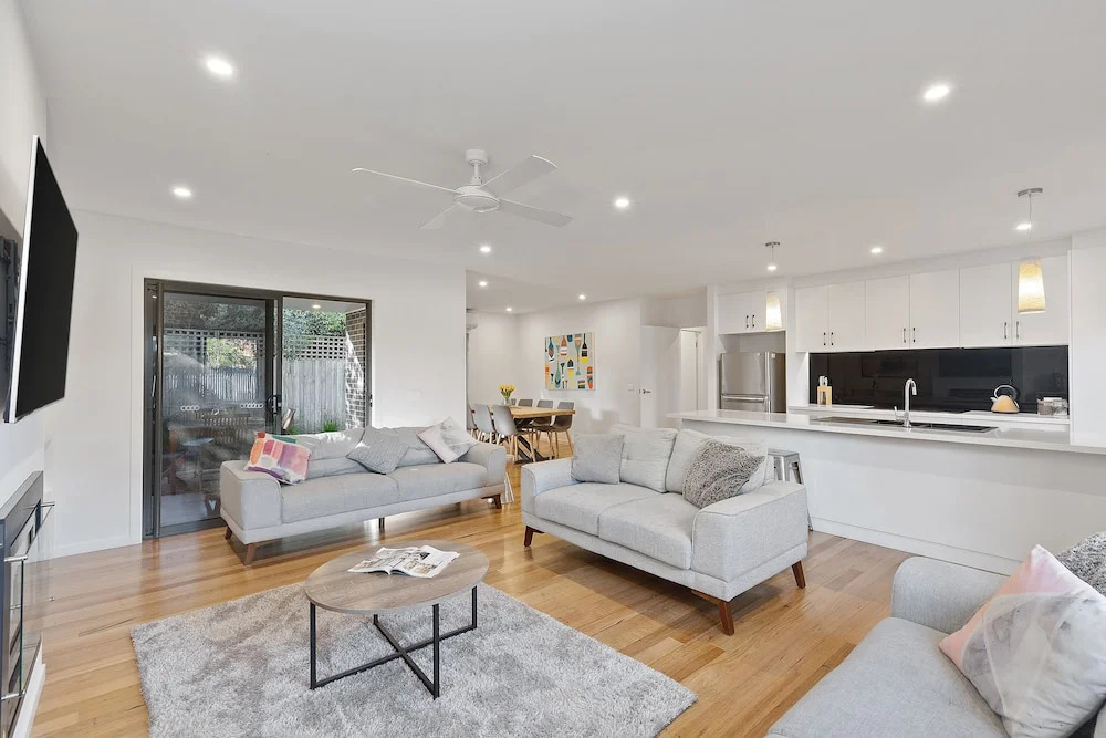 TORQUAY Family Home Close to Beach & Shops