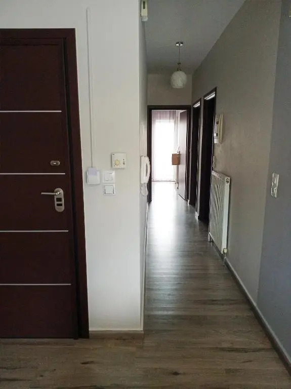 Nikolas Apartment