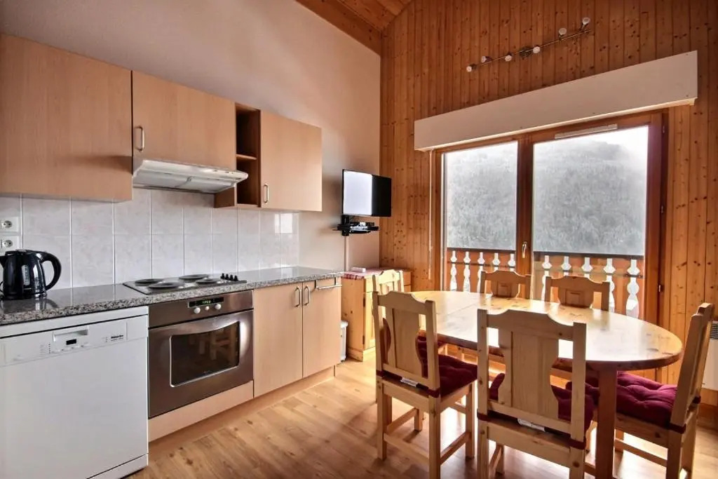 APPARTEMENT SPACIEUX AVEC BALCON - SAINT JEAN D AULPS STATION - 8 Personnes - OURSON 57-58