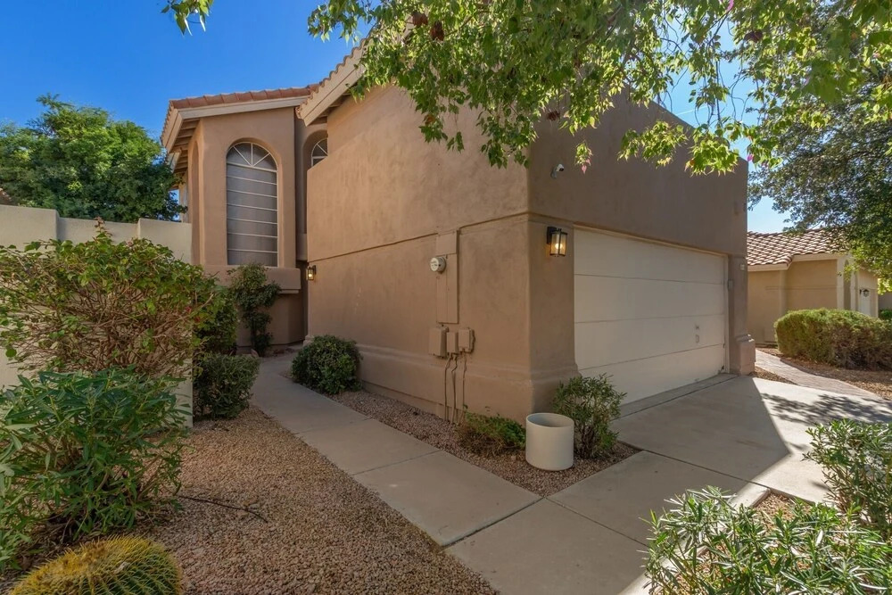 Redmont Mesa 3 Bedroom Home by Redawning