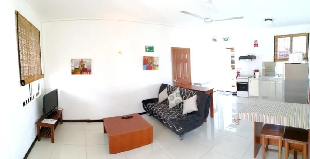 Apartment With one Bedroom in Pereybere, With Pool Access, Terrace and