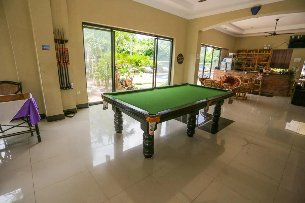 Blue Diamond Hostel