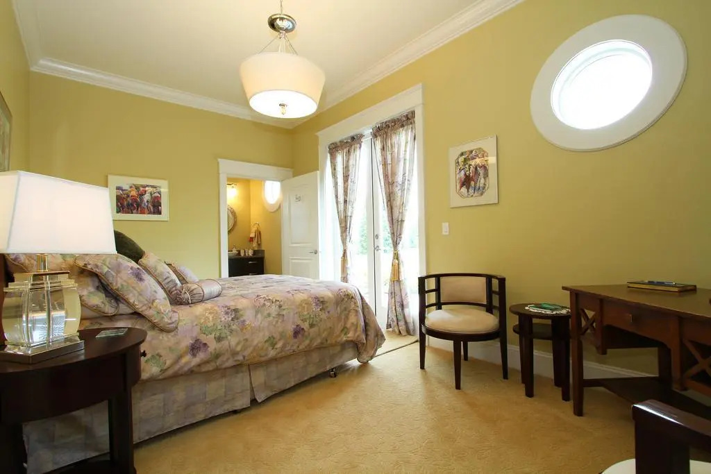 L.A. Acres Bed & Breakfast