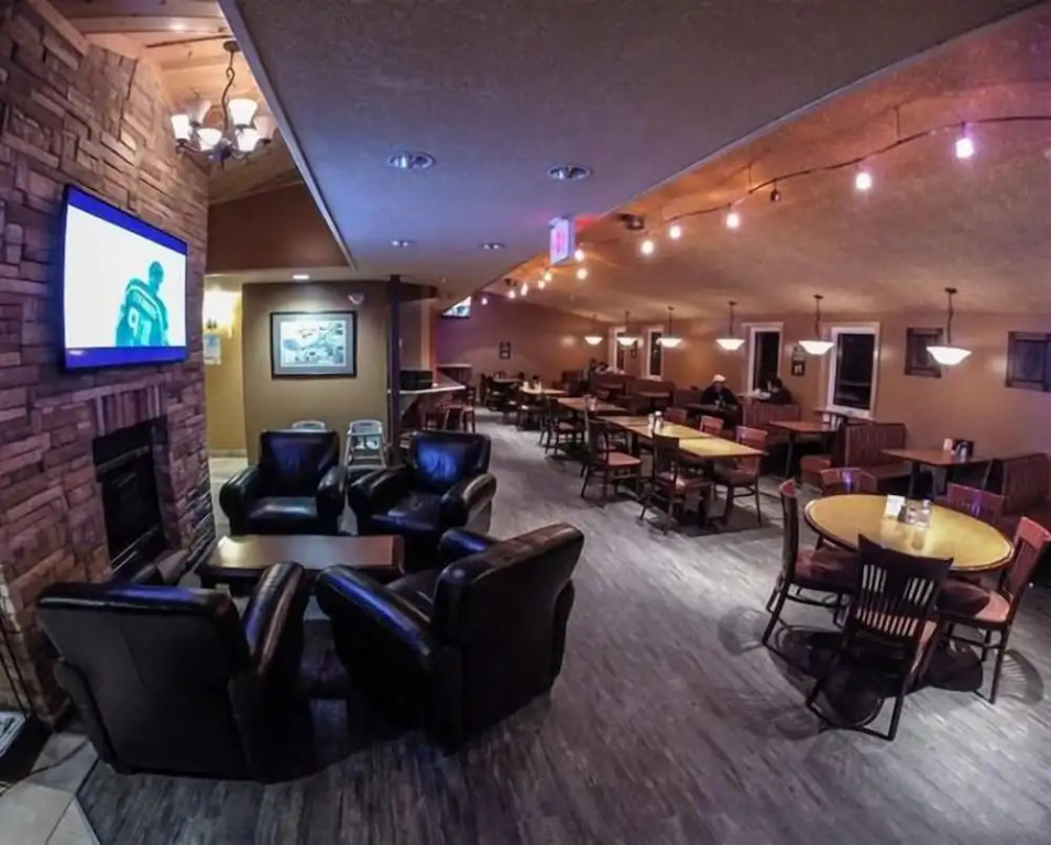 Howey Bay Motel