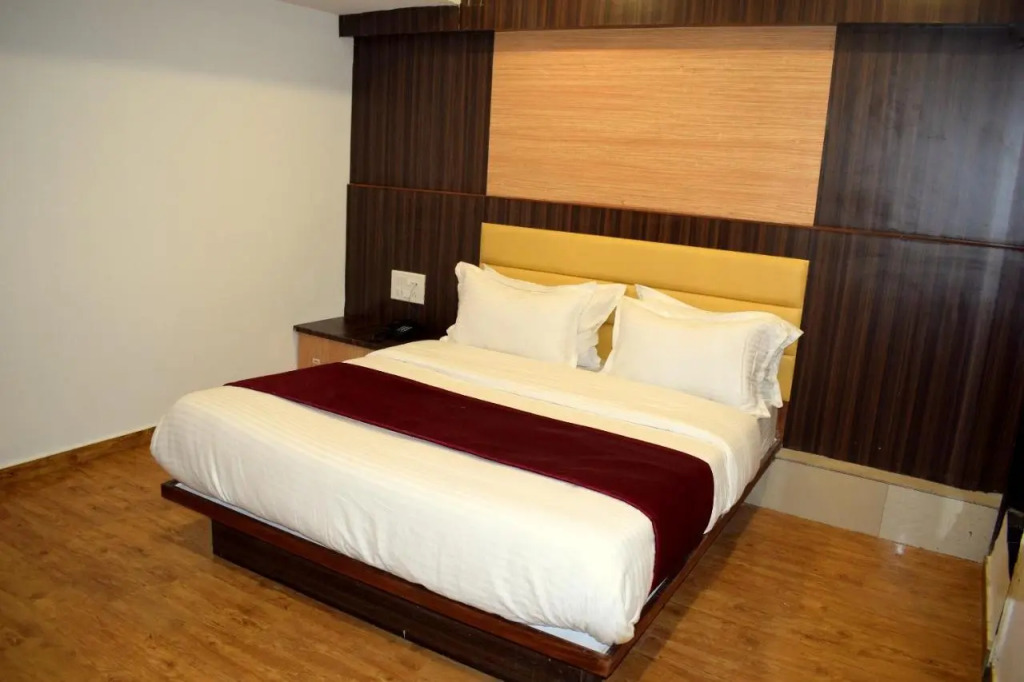 Hotel Palak Palace