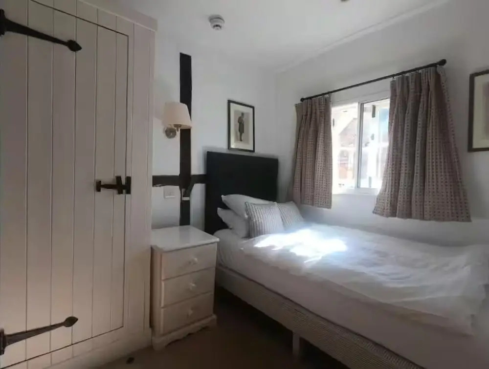 The George Hotel