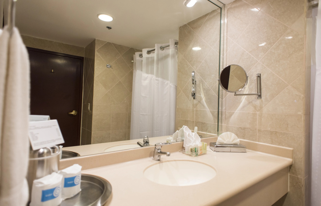 Holiday Inn Convention Center by IHG