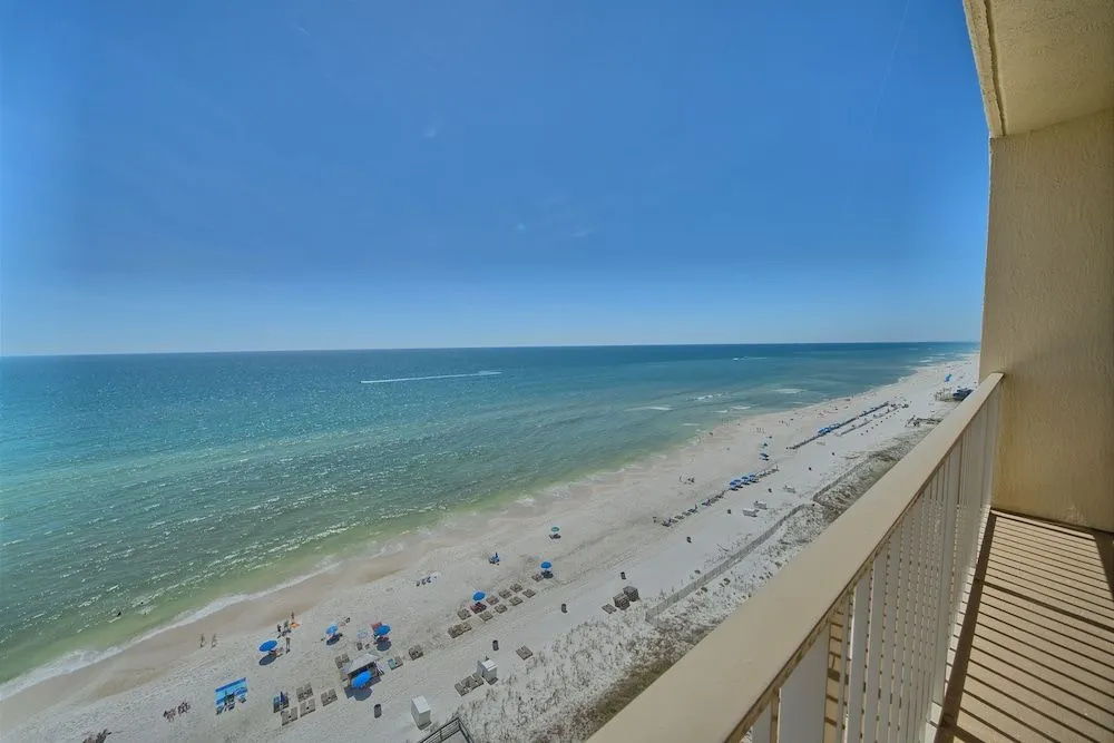 Comfortable High-Rise Condo with Beach Access - Unit 1404 by RedAwning